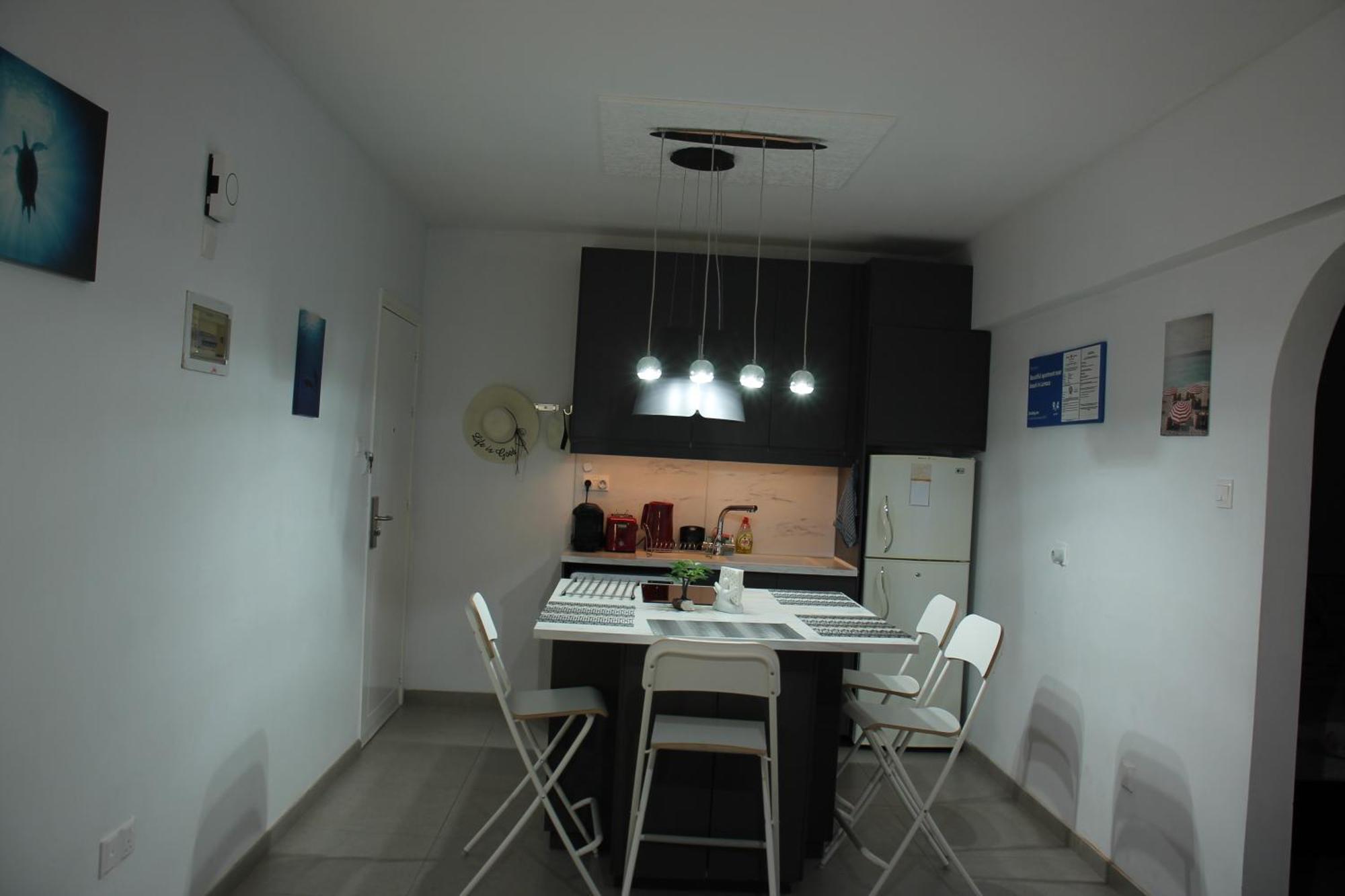 Beautiful Apartment Near Beach In Larnaca Scala Exterior photo